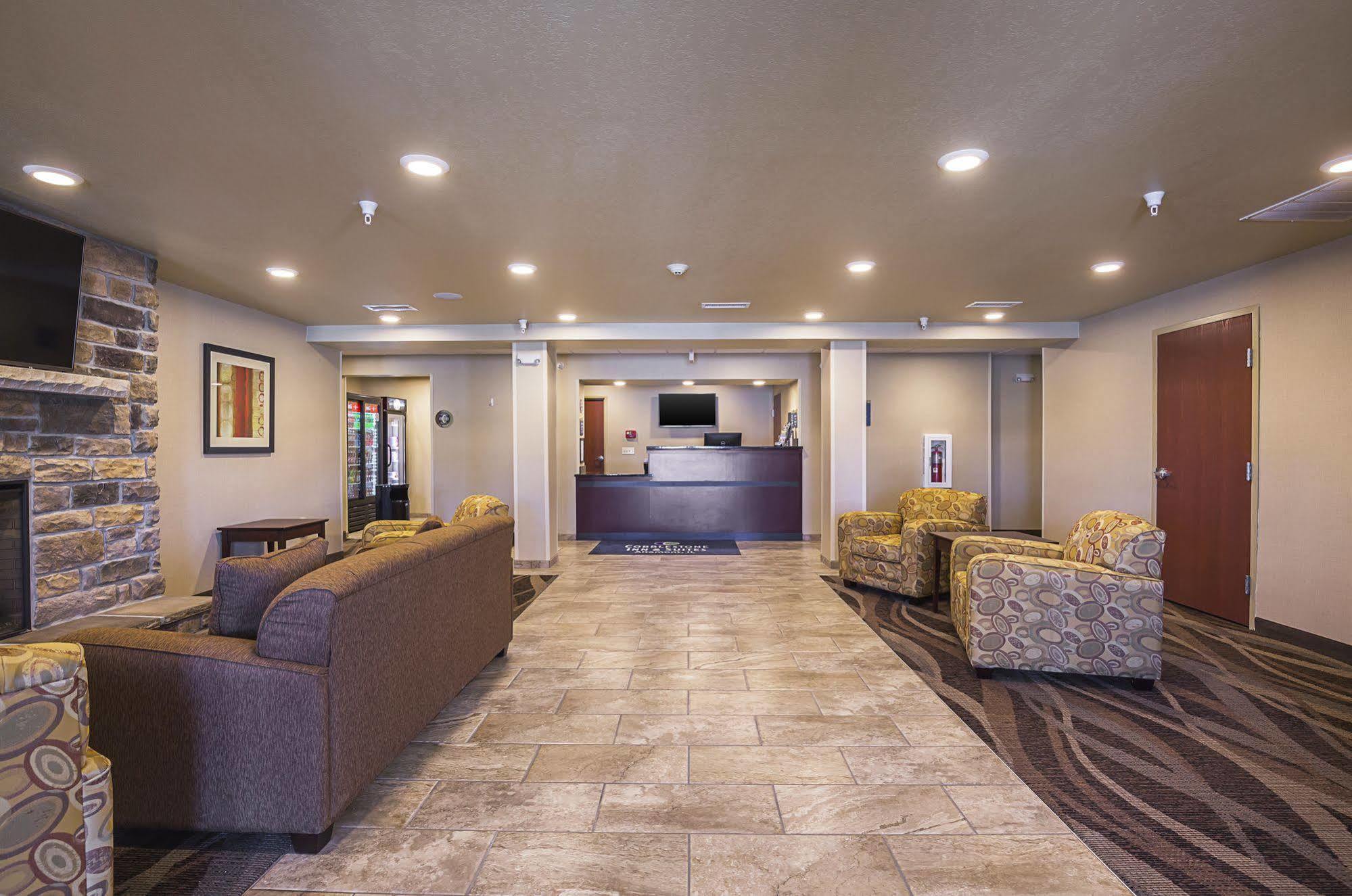 Cobblestone Inn & Suites - Lakin Exterior photo